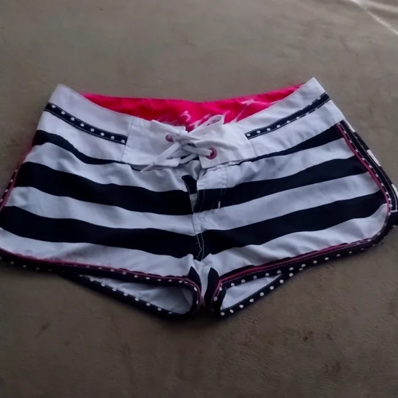 Aeropostale Stripe Swim Board Shorts. Great Condition